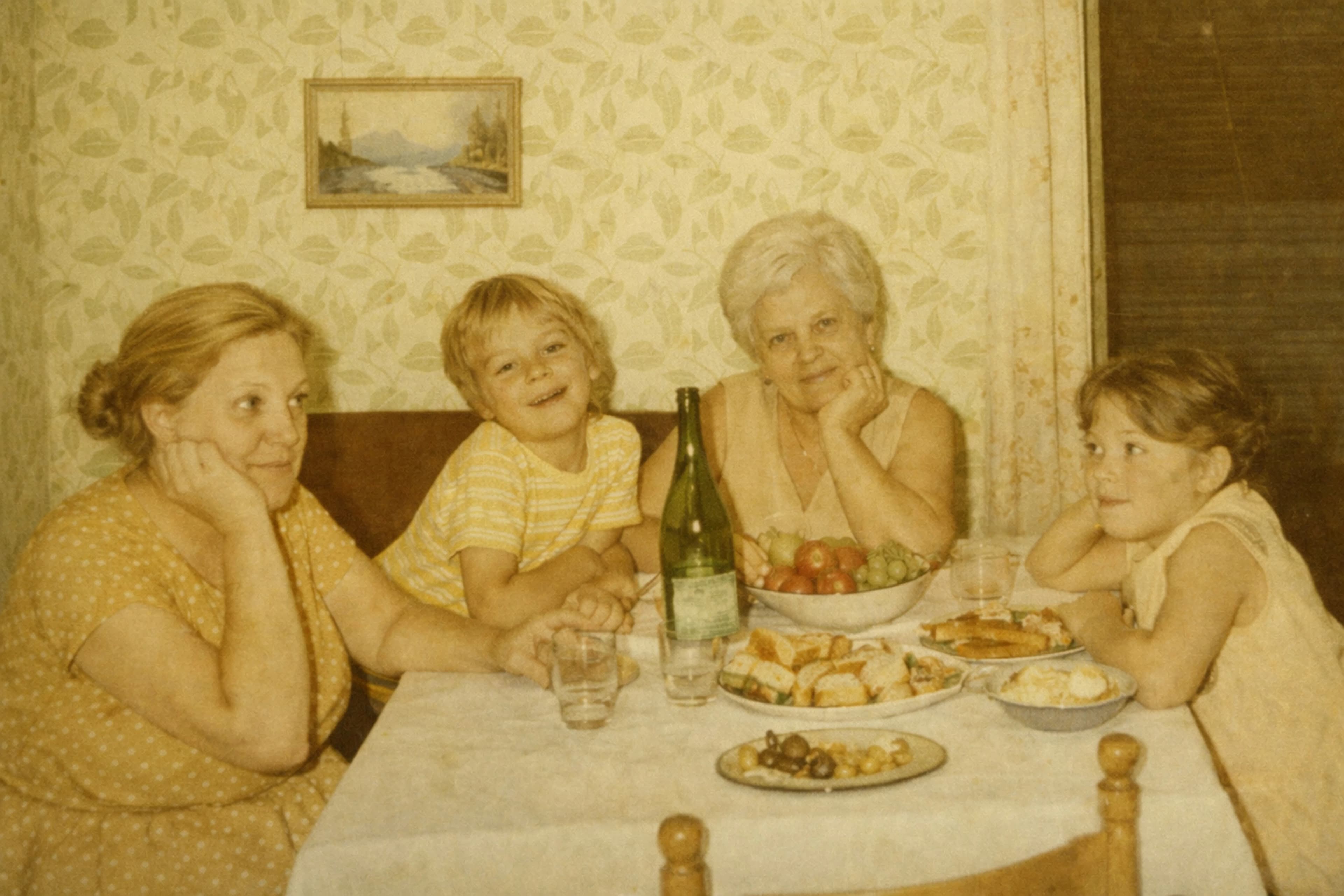 Foto ingiallita dal tempo - prima del restauro